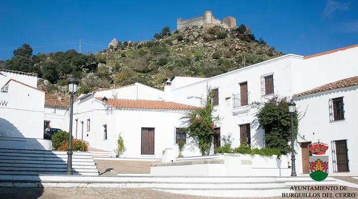 Burguillos Del Cerro Hostal El Camionero מראה חיצוני תמונה